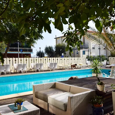 Alba Hotel 3*
